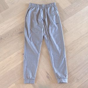 Men’s Grey Nike Joggers Size L